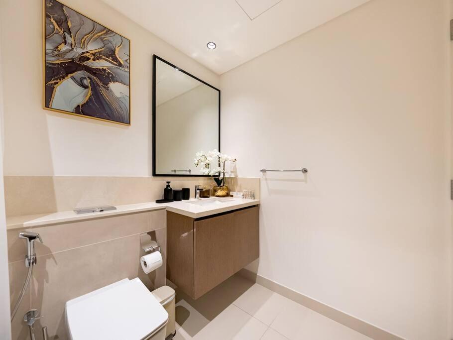 Luxury One Bedroom With Full Burj Khalifa View & Fountain View By Delujo * Dubai